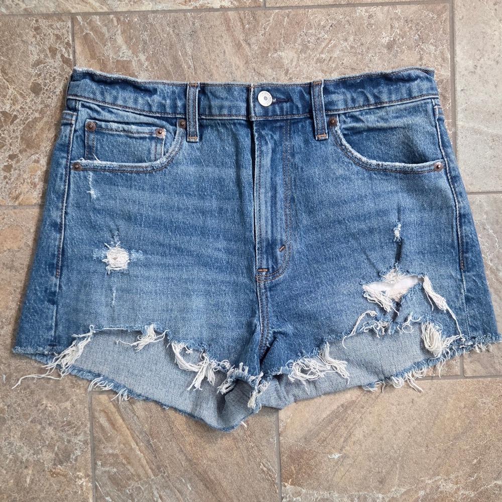 Abercrombie & Fitch The Mom Short High Rise Distressed Denim Jean Shorts 6/28‎